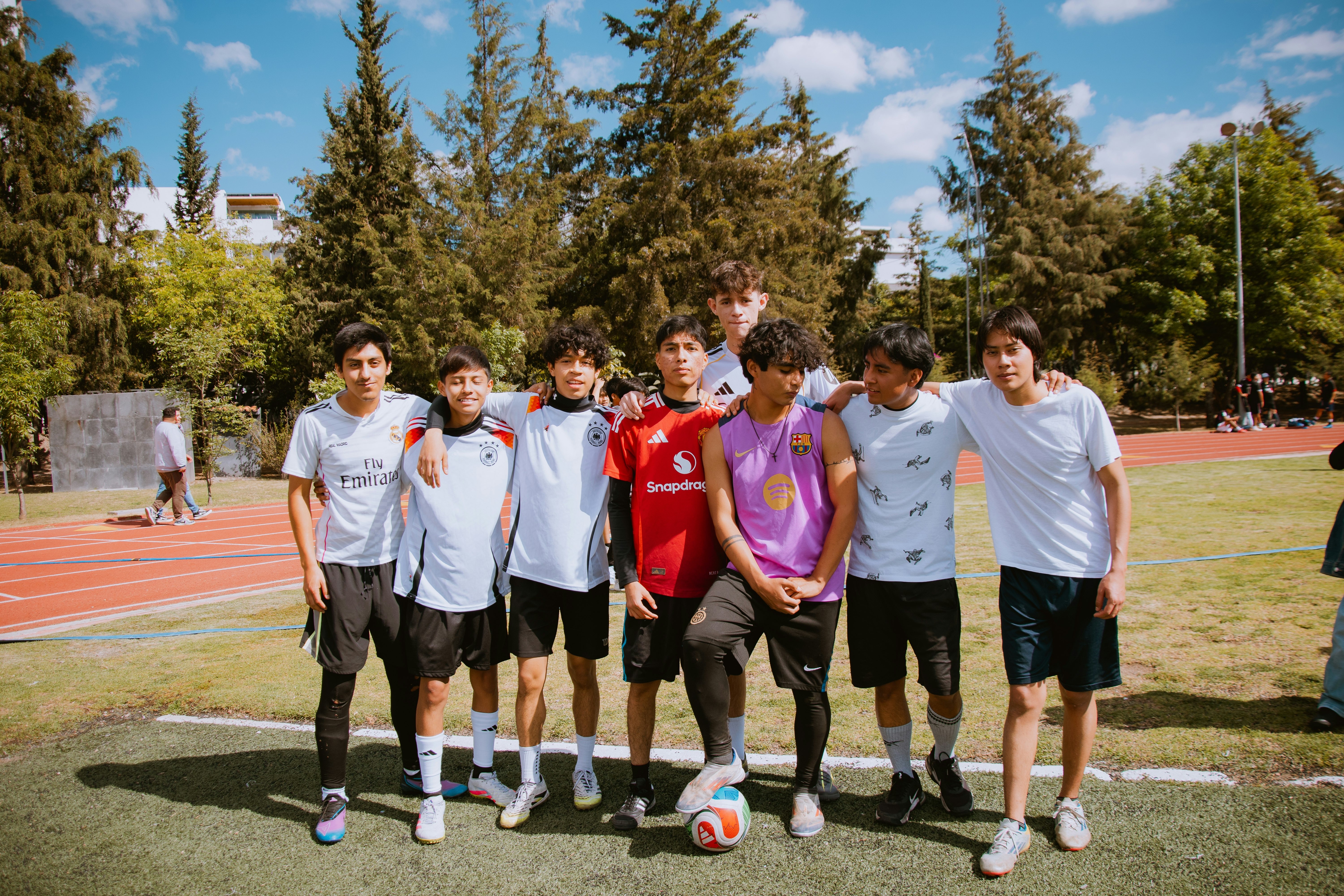 广东3外适配度太高！奎因萨姆纳轮番轰炸，萨林杰态度回暖顶内线