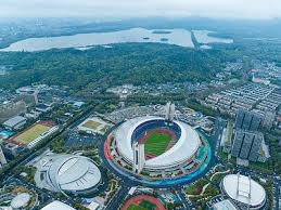 足球转会市场最新签约及趋势分析